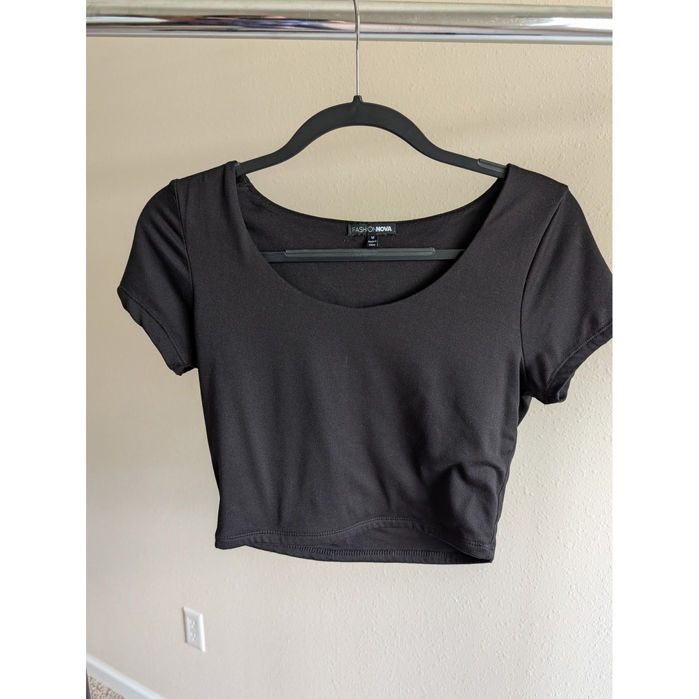 Fashion Nova Womens Black Scoop Neck Short Sleeve Crop Top JT43845‎ Size Medium
